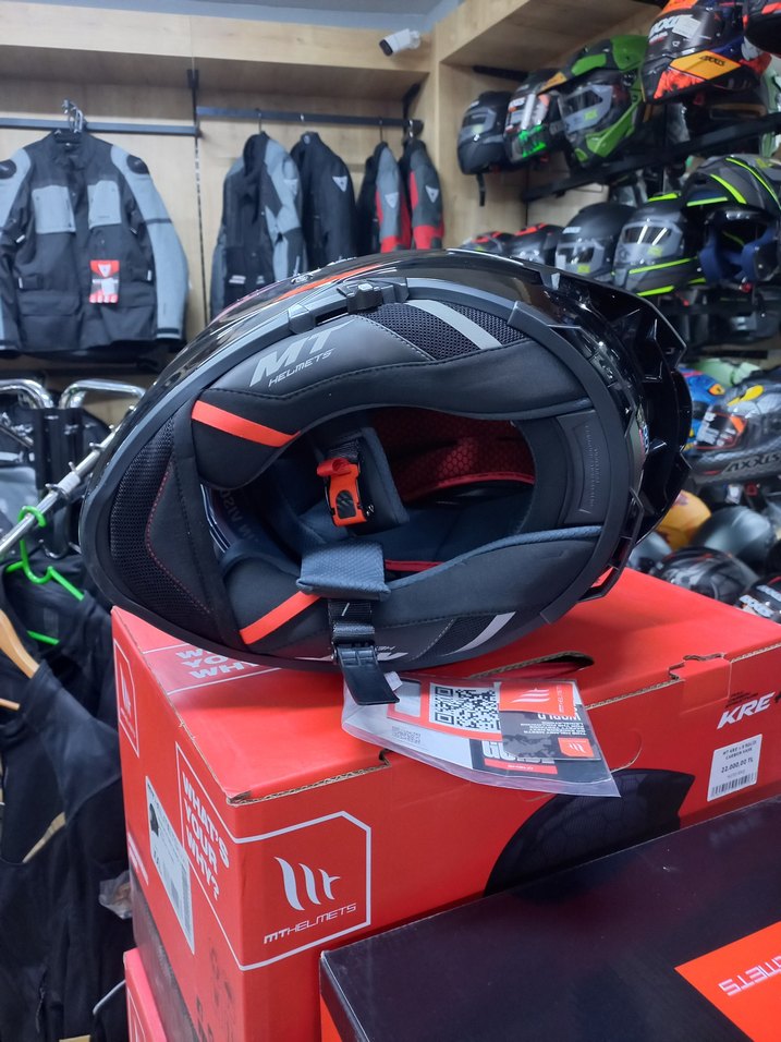 Parlak Siyah biker Motosiklet Kaskı - Görsel 2