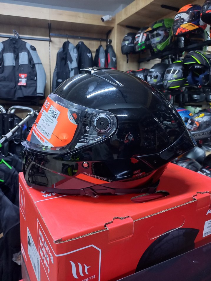 Parlak Siyah biker Motosiklet Kaskı - Görsel 5