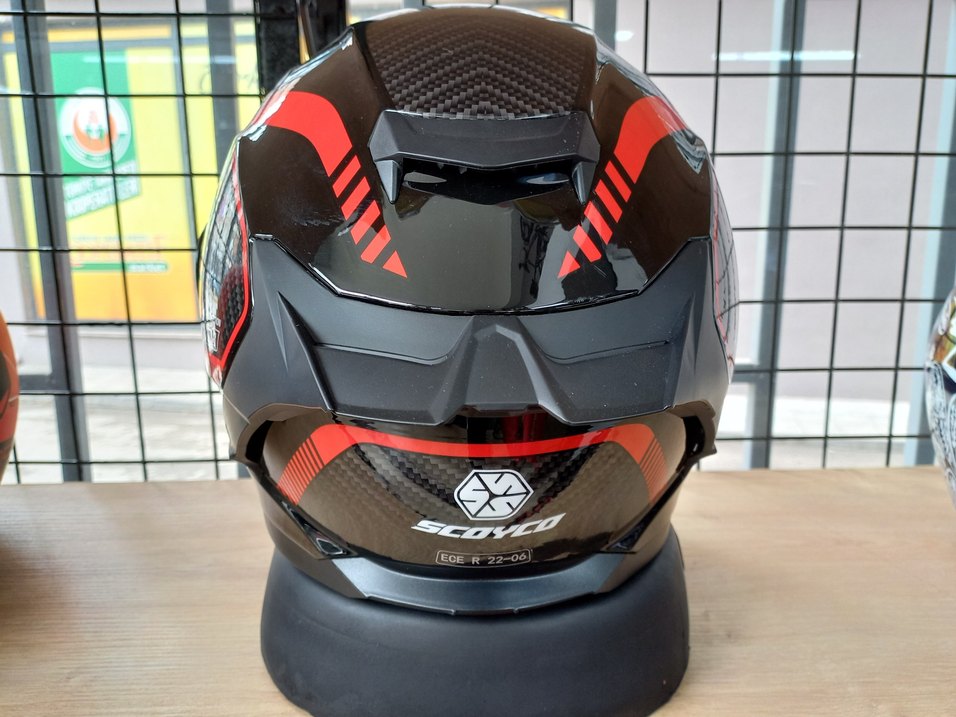 Kırmızı Baskılı Biker Motosiklet Kaskı - Görsel 3