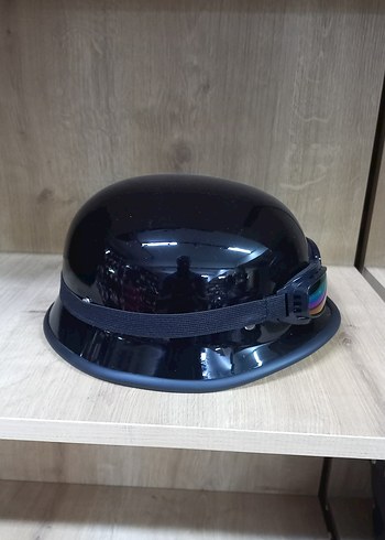 Parlak Siyah Yarìm Kask ve Renkli Gözlük Hediyeli - Görsel 2