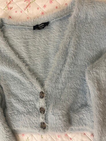 l Beden Bershka yumuşak crop hırka