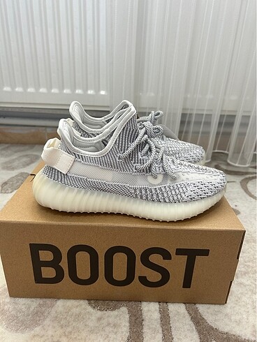 Adidas Yeezy Statıc