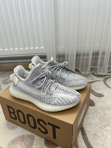 36,5 Beden Adidas Yeezy Statıc