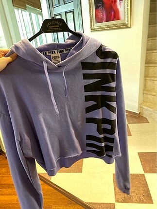 pink sweatshirt