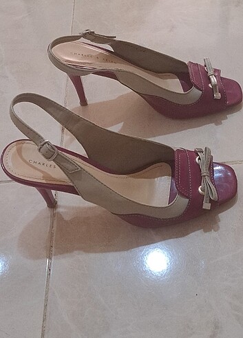 Charles & Keith SAHANE