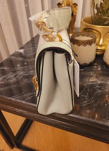 Guess LÜTFEN SATIN ALMADAN İLETİSİME GEÇİNİZ