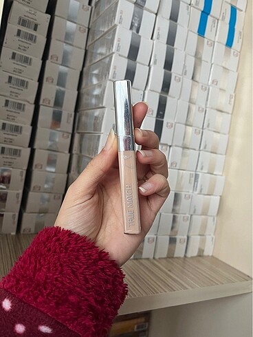  Beden Loreal Paris 1n kapatıcı