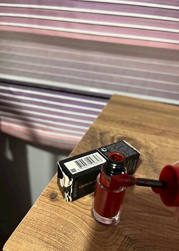 Guorgıa Parlak Kırmızı Ruj - Görsel 3