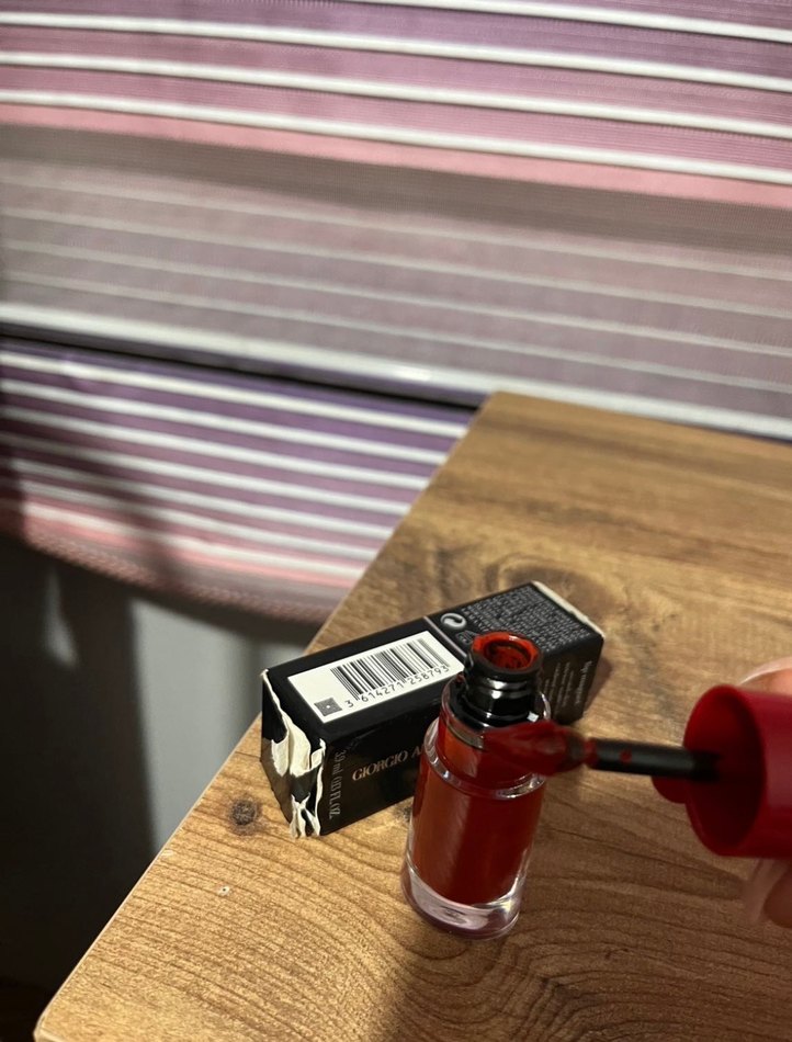 Guorgıa Parlak Kırmızı Ruj - Görsel 3