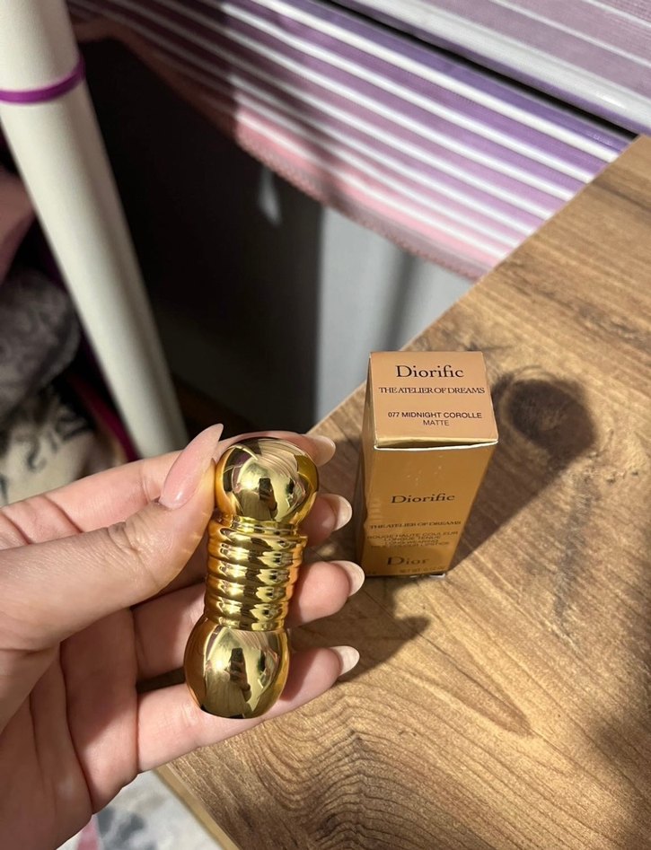 Bordo Renk Diorific Ruj - Görsel 3