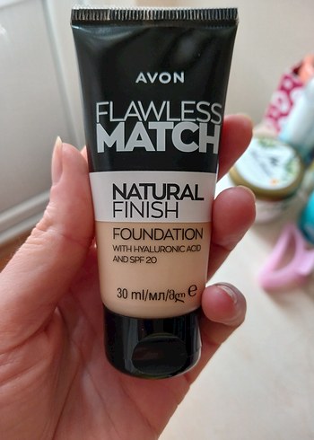 Avon Flawless Match Natural Finish Fondöten