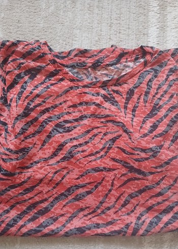 Kırmızı Gri Zebra Desenli Kadın Tişört - Görsel 5