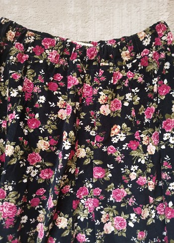 Çiçek Desenli Mini Etek - Görsel 2