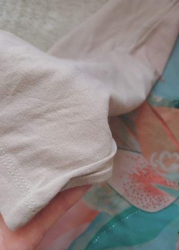 Bej Renkli Çiçek Desenli Kadın Bluz - Görsel 4