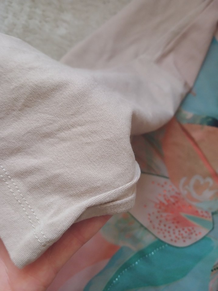 Bej Renkli Çiçek Desenli Kadın Bluz - Görsel 4