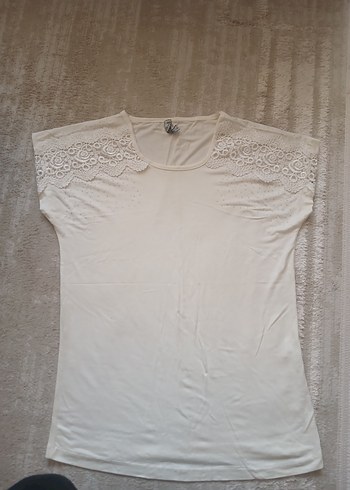 Dantel Detaylı Beyaz Kadın Tişört - Görsel 2