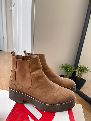 BERSHKA BOT