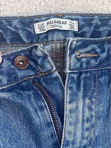 Pull and Bear PULL AND BEAR MOM JEANS
