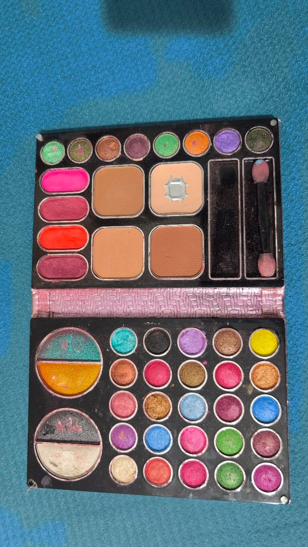 Mıknatıs Kapaklı göz farı seti /rengarenk far paleti - Görsel 2