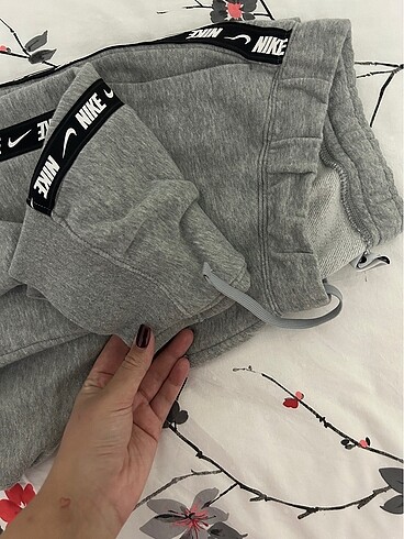 l Beden gri Renk Nike Eşofman altı