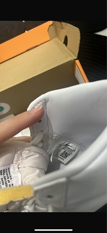 38 Beden Nike W BLAZER MİD 77