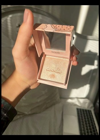 Benefit HIGHLITER