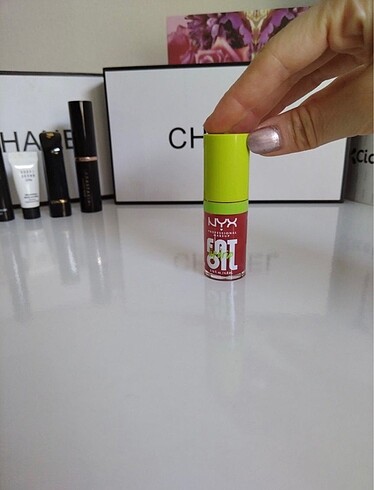 NYX DOLGUNLAŞTIRICI GLOSS