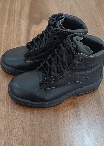 Siyah Bağcıklı DERİ BOT 37 - Görsel 3