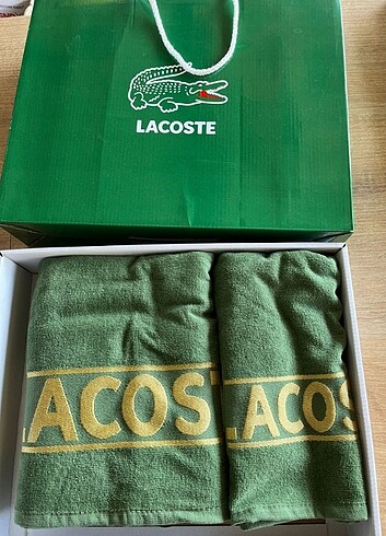 Lacoste Havlu