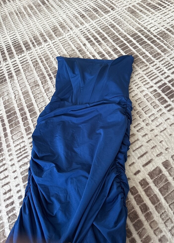 Kısa elbise - Görsel 2