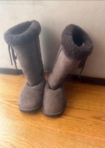 37 Beden gri Renk Orjinal UGG