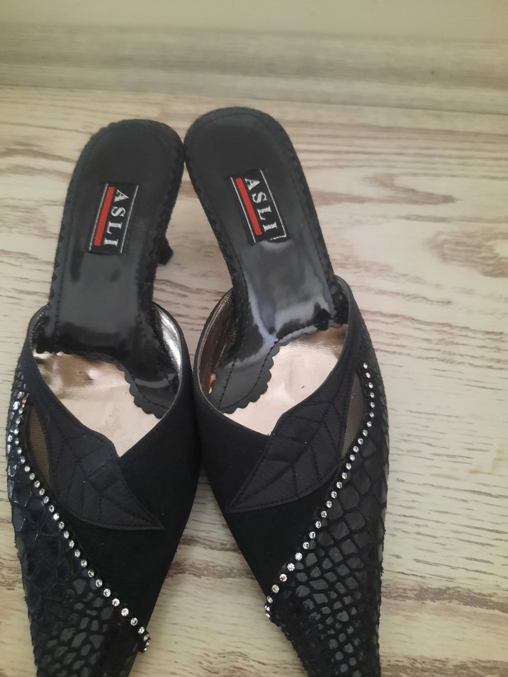 Siyah Yılan Desenli Pilili Stiletto Kadın Ayakkabı - Görsel 4