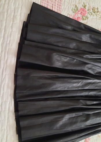 Kadın Siyah Pilili Midi Etek - Görsel 2