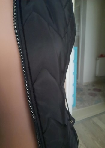 Kürklü Kapüşonlu Siyah Kadın Yelek - Görsel 8