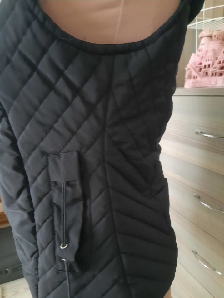 Kürklü Kapüşonlu Siyah Kadın Yelek - Görsel 4