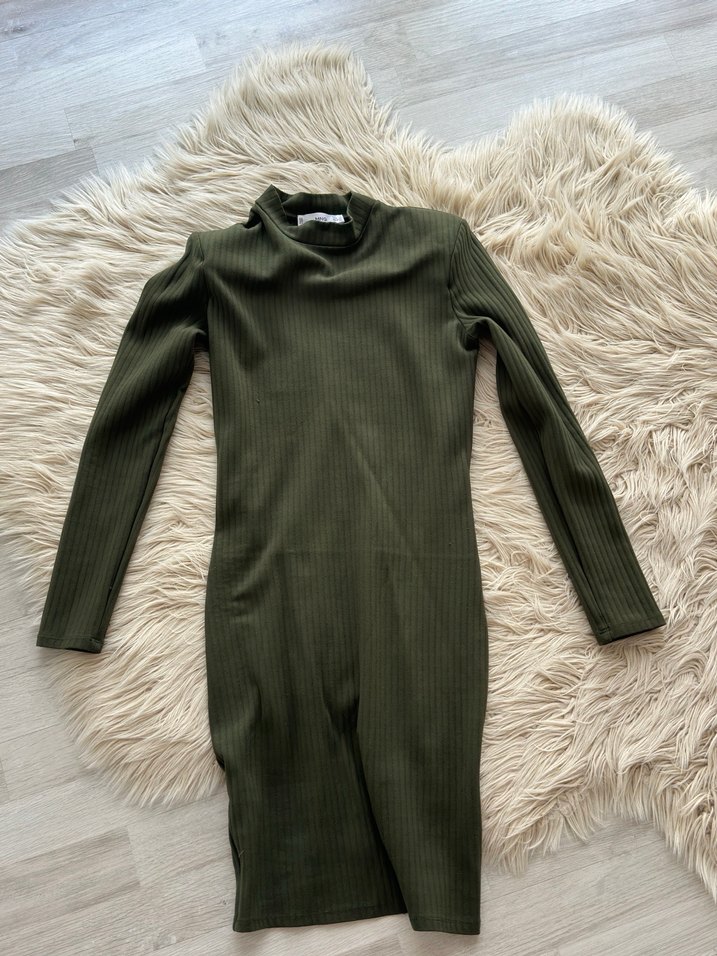 Haki Renk Yüksek Yakalı Kadın Triko Elbise - Görsel 4