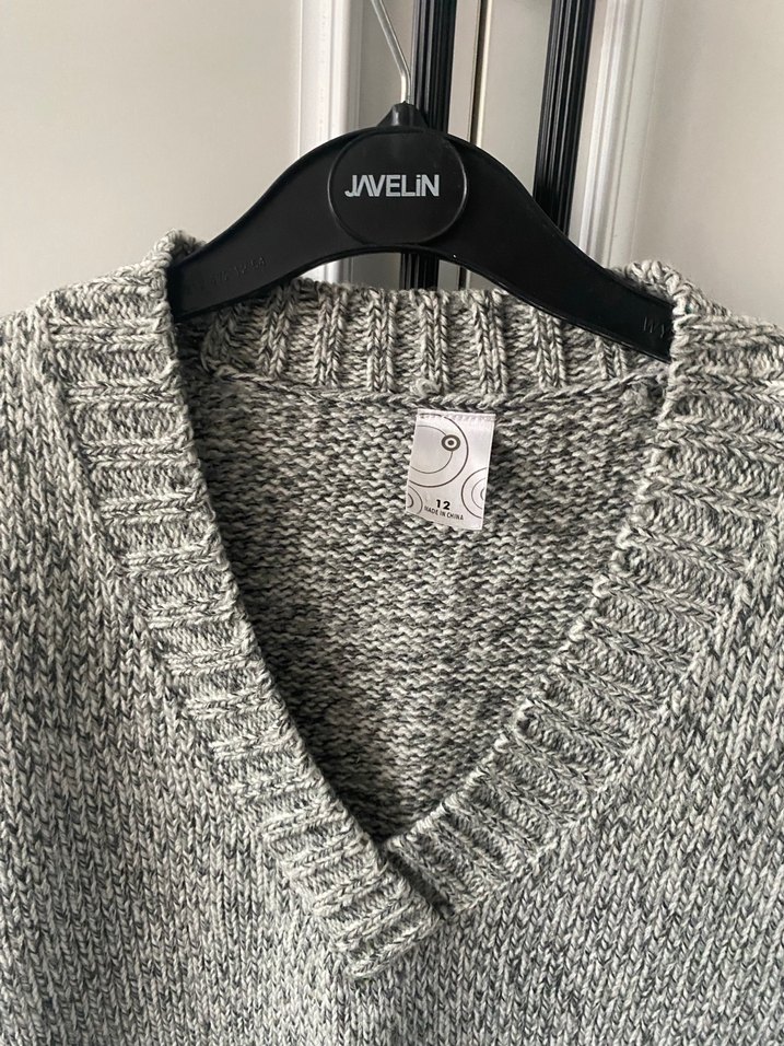 Gri V Yaka Kolsuz Örgü Kadın Süveter - Görsel 2