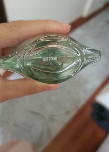 Giorgio Armani Acqua di Gioia Kadın Parfümü 100 ml - Görsel 5