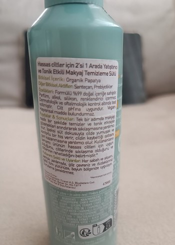 Yves Rocher Canlandırıcı Yüz Temizleme Sütü 200ml - Görsel 3