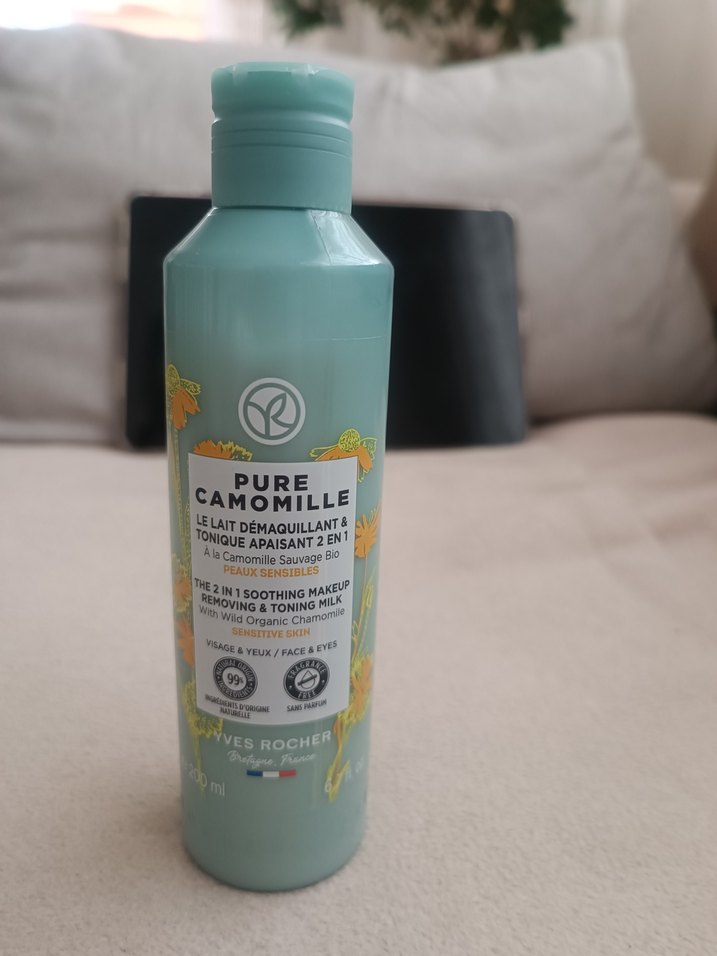 Yves Rocher Canlandırıcı Yüz Temizleme Sütü 200ml - Görsel 4