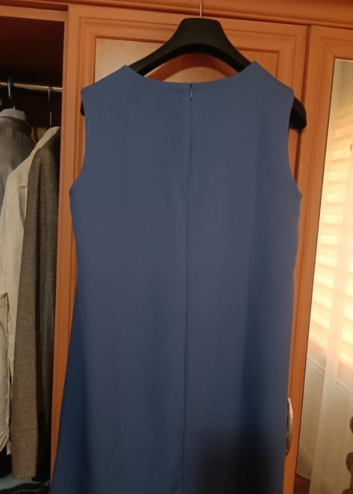 Kolsuz elbise - Görsel 4