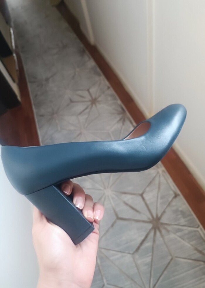 Topuklu ayakkabı - Görsel 2