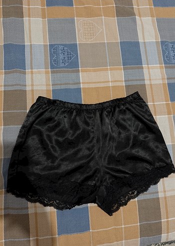 s Beden Siyah Dantelli Mini Kadın İç Şort