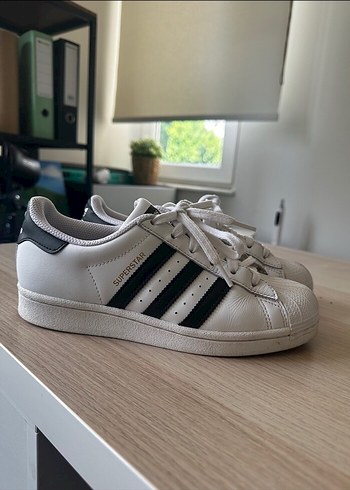 37 Beden beyaz Renk Beyaz Siyah Çizgili Kadın Spor Ayakkabı