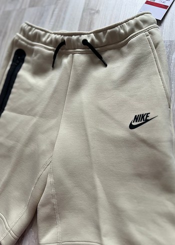 Nike Bej Bağcıklı Erkek Çocuk Şort - Görsel 6