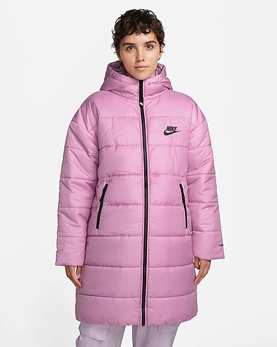 Nike Mont