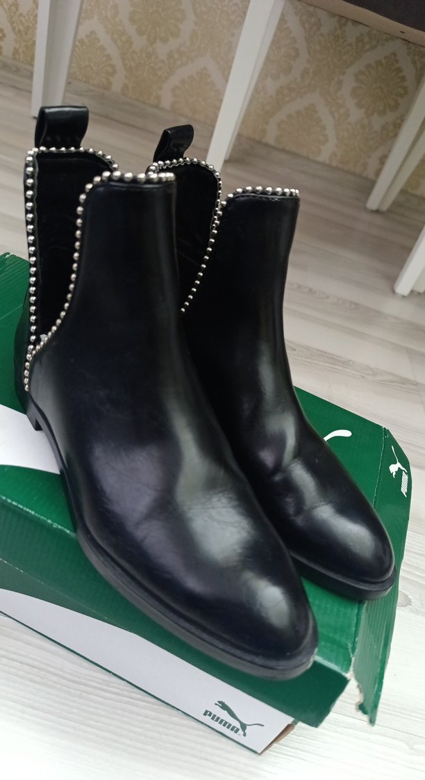 Siyah Deri Yüksek Topuklu Gotik Botlar - Görsel 3