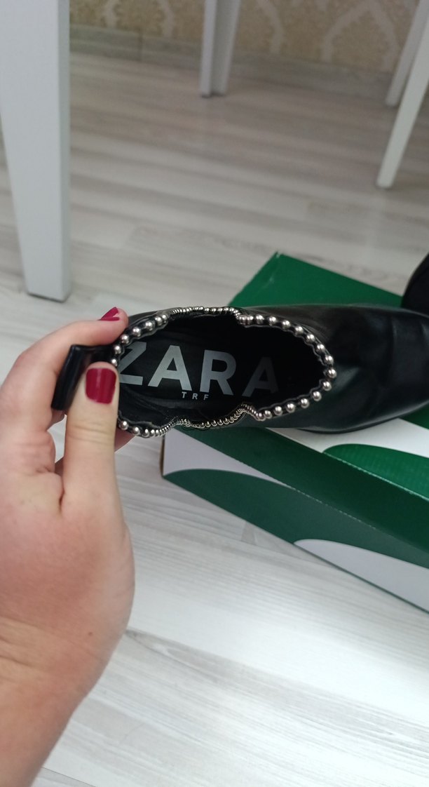 Siyah Deri Yüksek Topuklu Gotik Botlar - Görsel 5