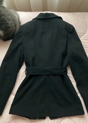 Kemerli Siyah Kısa Kaban - Görsel 4