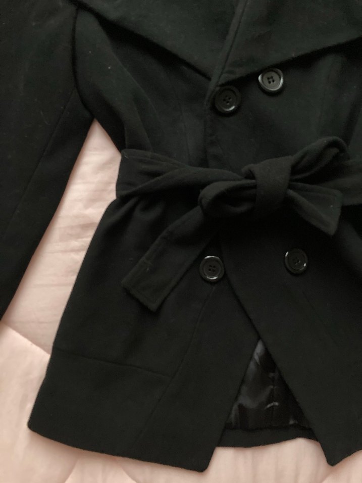 Kemerli Siyah Kısa Kaban - Görsel 2